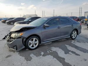 Toyota Camry L 2.5L 4 2014