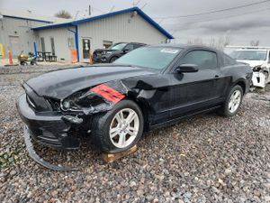 Ford Mustang 3.7L 6 2013