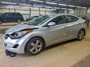 Hyundai Elantra GLS 1.8L 4 2013