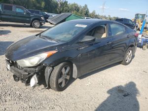Hyundai Elantra GLS 1.8L 4 2013