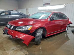 Volkswagen Passat SEL 2 L 4 2015