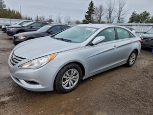 Hyundai Sonata GLS 2.4L 4 2013