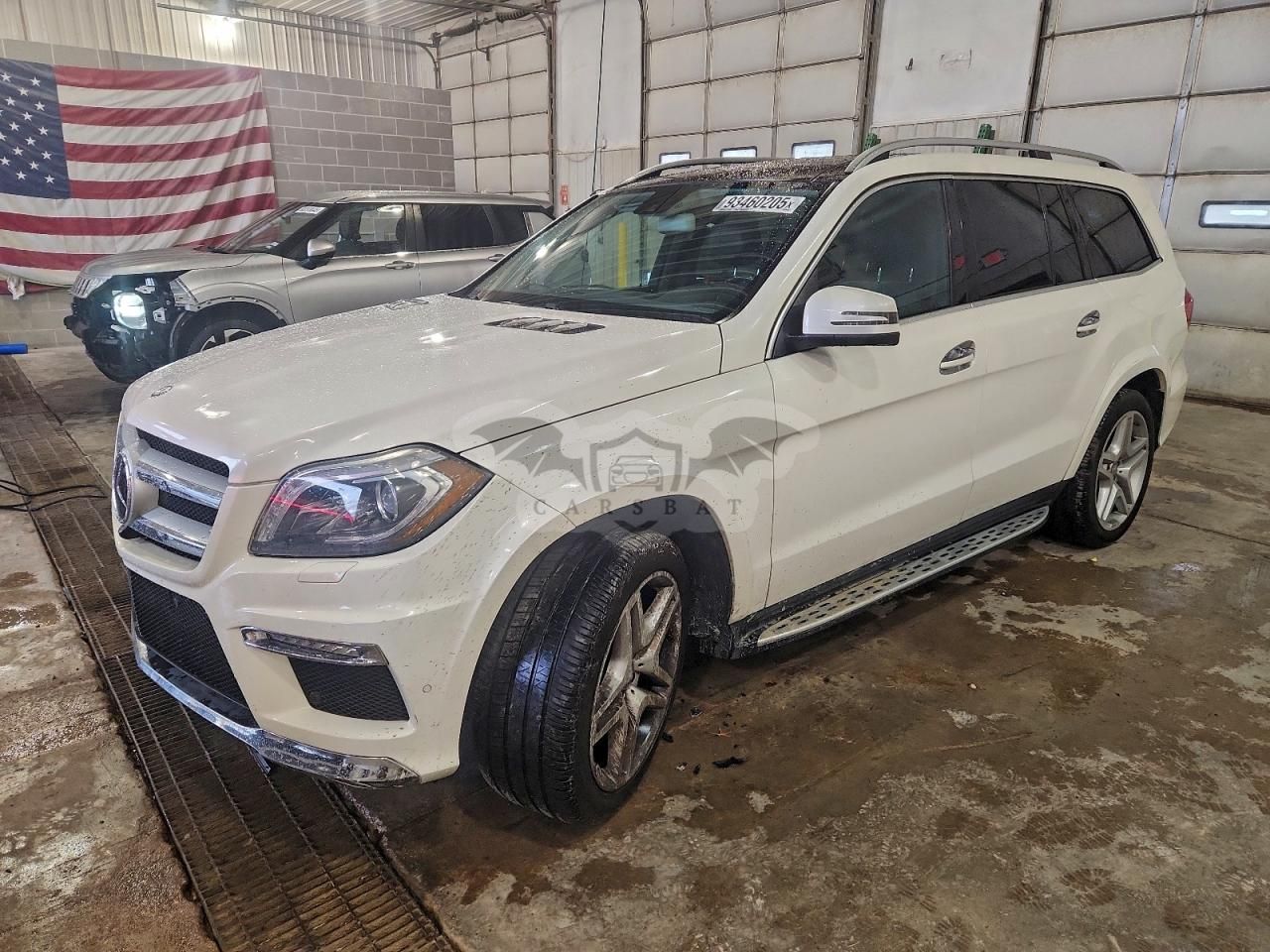 Mercedes-Benz GL 550 4MATIC 4.6L 8 2016
