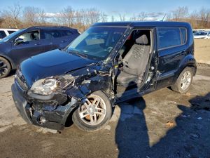 Kia Soul + 2.0L 4 2011