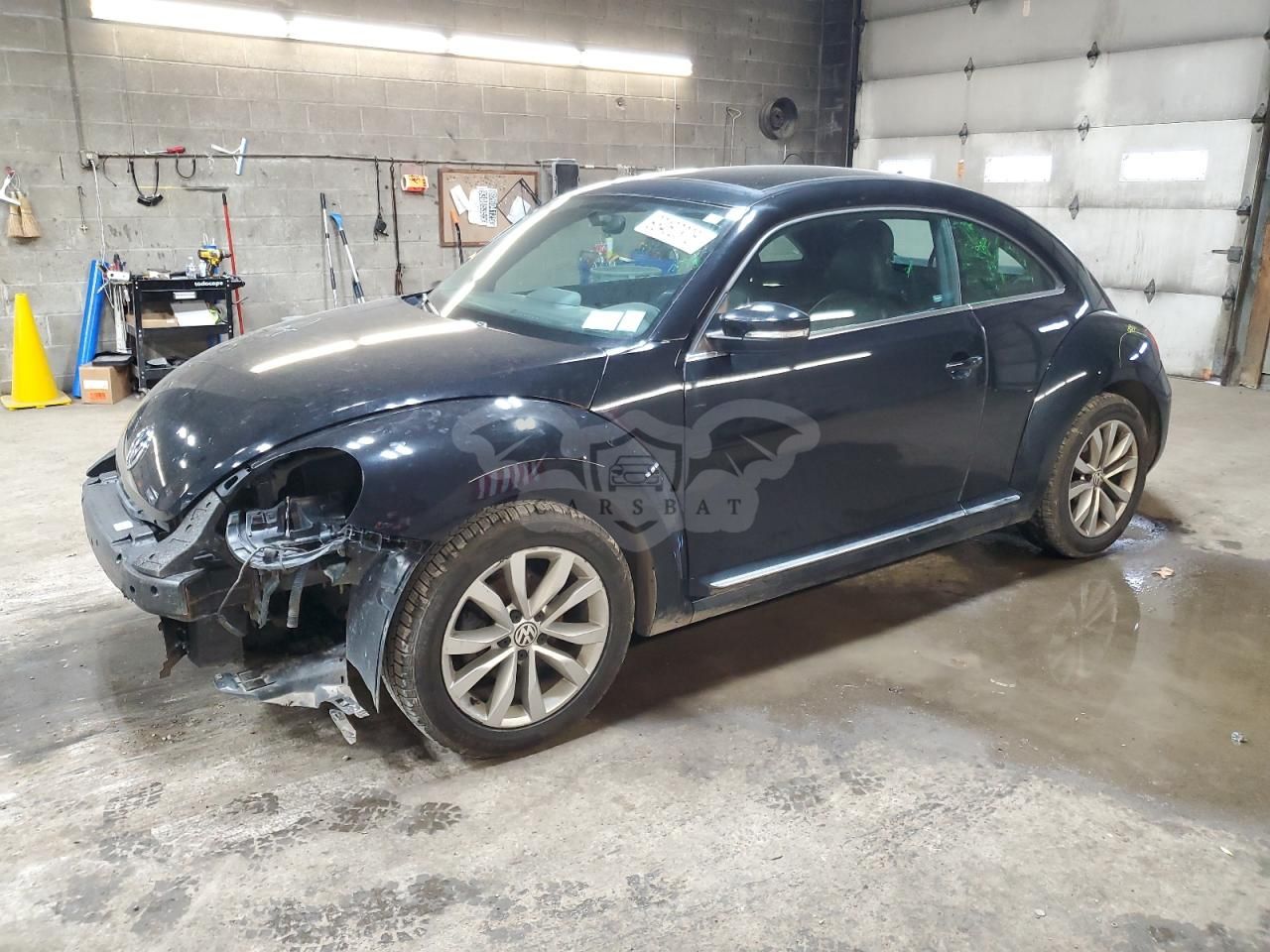 Volkswagen Beetle 2.0L 4 2014