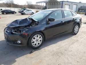 Ford Focus SE 2.0L 4 2012