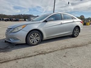 Hyundai Sonata GLS 2.4L 4 2013