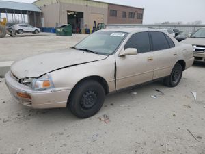 Toyota Camry LE 2.2L 4 1995