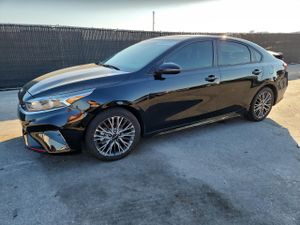 Kia Cerato / Forte / K3 GT LINE 2 L 4 2024