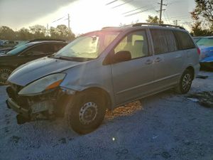 Toyota Sienna CE 3.5L 6 2007