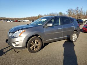 Nissan Rogue S 2.5L 4 2012