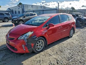 Toyota Prius 1.8L 4 2013