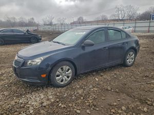 Chevrolet Cruze LS 1.8L 4 2014