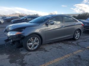 Hyundai Sonata SE 2.4L 4 2013