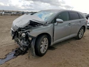 Toyota Venza LE 2.7L 4 2015