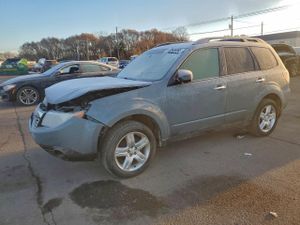 Subaru Forester 2.5X PREMIUM 2.5L 4 2010