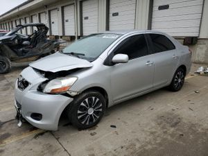 Toyota Yaris 1.5L 4 2012