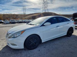 Hyundai Sonata SE 2.4L 4 2013