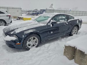 Ford Mustang 3.7L 6 2014