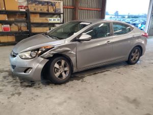Hyundai Elantra GLS 1.8L 4 2013