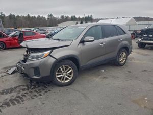 Kia Sorento LX 2.4L 4 2015