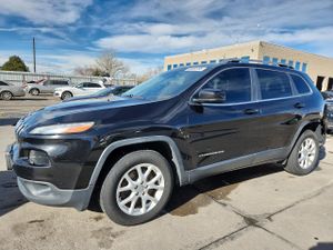 Jeep Cherokee LATITUDE 2.4L 4 2015