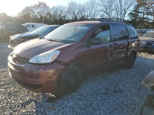 Toyota Sienna CE 3.3L 6 2004