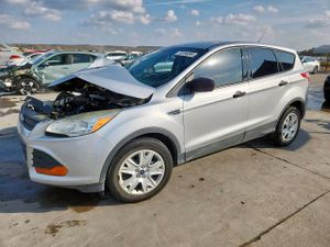 Ford Escape S 2.5L 4 2014