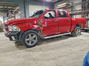 RAM 1500 ST 5.7L 8 2015