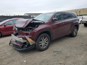Toyota Highlander LE 2.7L 4 2015