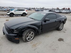 Ford Mustang 3.7L 6 2014