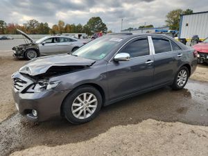 Toyota Camry SE 3.5L 6 2011