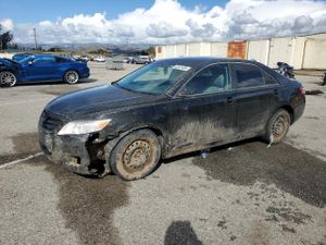 Toyota Camry BASE 2.5L 4 2011