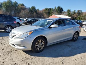 Hyundai Sonata GLS 2.4L 4 2013