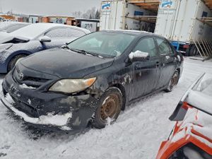 Toyota Corolla BASE 1.8L 4 2013