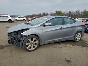 Hyundai Elantra GLS 1.8L 4 2013