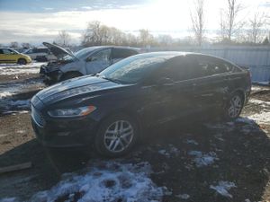 Ford Fusion SE 2.5L 4 2014