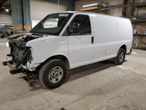 GMC Savana G3500 6.0L 8 2014