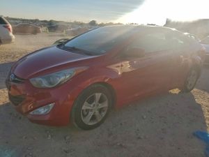 Hyundai Elantra GS 1.8L 4 2013