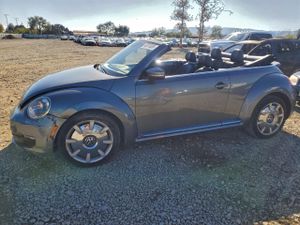 Volkswagen Beetle 2.5L 5 2013