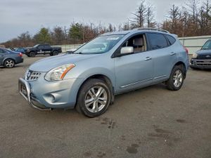 Nissan Rogue S 2.5L 4 2013