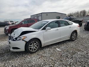 Ford Fusion SE 2.5L 4 2013