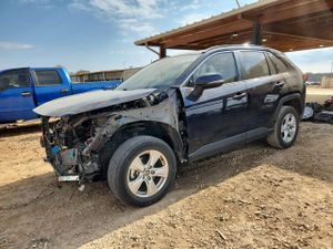 Toyota Rav4 XLE 2.5L 4 2020
