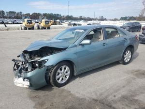 Toyota Camry BASE 2.5L 4 2011