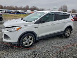 Ford Escape SE 2.5L 4 2015