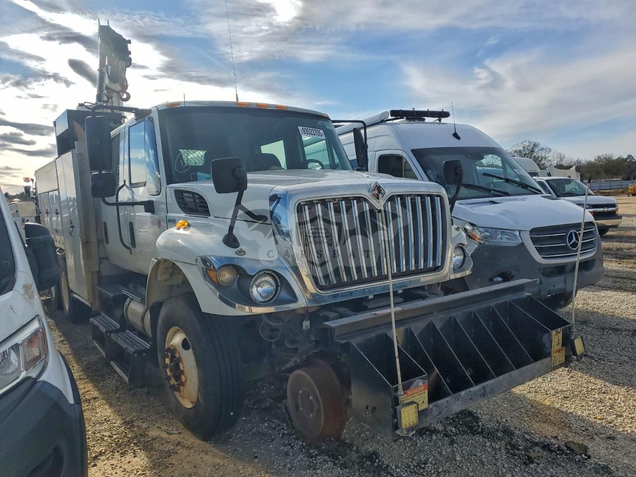 International WorkStar / 7000 Series 7400 7.6L 6 2015