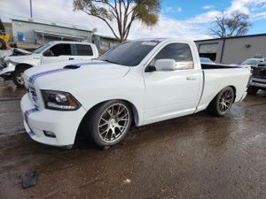 Dodge RAM 5.7L 8 2011