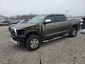 Toyota Tundra CREWMAX SR5 5.7L 8 2012