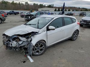 Ford Focus SE 2.0L 4 2013