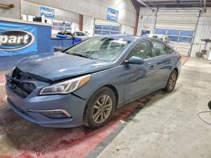 Hyundai Sonata SE 2.4L 4 2015